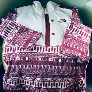 The North Face Pullover (Worn Once).